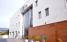 Tch Hotel